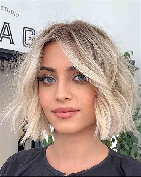 Dirty Blonde Bob