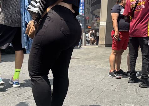 Phat Ass Butt European Blonde Pawg Monstrous Ass Cheeks Tight Jeans Forum