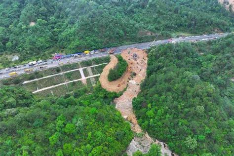 梅大高速坍方增至48死 陸副總理張國清到場坐鎮指導 兩岸要聞 兩岸 聯合新聞網