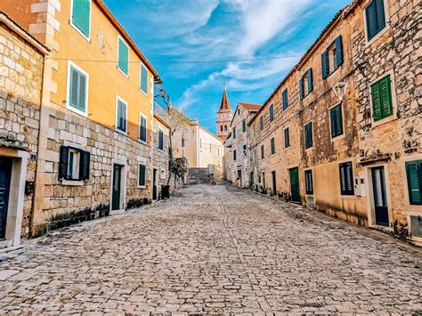 guide  postira  brac island   digital nomad helena bradbury