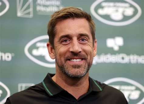 Nfl Fans Left Stunned With Aaron Rodgers Method Of Rehabbing With