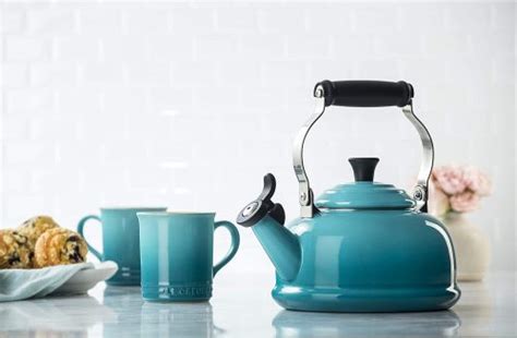 Best Tea Kettles Top Rated Electric And Stovetop Tea Kettles