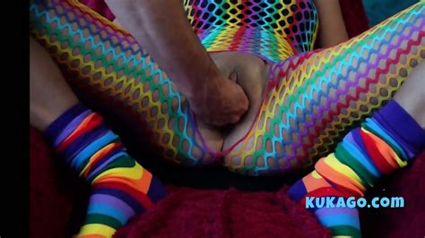 Deep Double Fisting Makes Brunette Moan With Orgasmic Pleasure