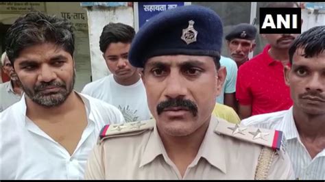 बिहार के सीवान में अज्ञात लोगों ने पुलिस की टीम पर की फायरिंग एक जवान की मौत