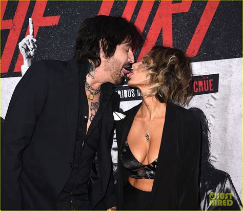 Photo Tommy Lee Wife Brittany Furlan Pack On The Pda At The Dirt