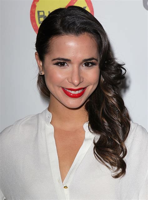 Josie Loren Biography Height And Life Story Super Stars Bio