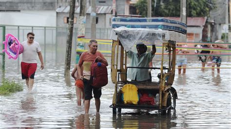 El Niño Seis Muertos Y Cuatro Cantones En Emergencia Por Lluvias