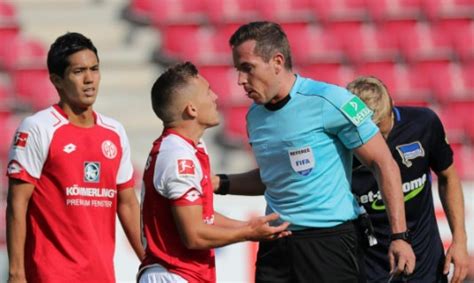 Champions League Il Tedesco Stieler Arbitrerà Juventus Olympiacos