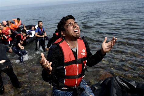 G1 Dezessete pessoas morrem em naufrágio na costa da Turquia