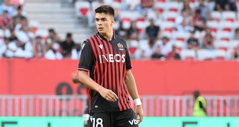 Ogc Nice Mercato Rares Ilie S Est Confi Sur Ses Ambitions