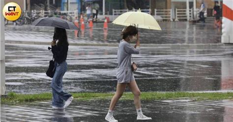 要變天了！午後鋒面接近雷雨彈開炸 「4地區下最猛」越晚雨越大 生活 Ctwant