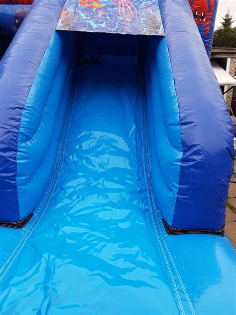 Seaworld Bounce And Slide 18x11 Combo Bouncy Castles In Stockport