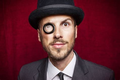 How To Wear A Monocle Quick And Easy Guide To Wear Monocle Monocle