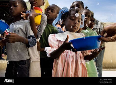 Kids In Queue Hi Res Stock Photography And Images Alamy