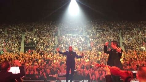 Pascal Obispo Interrompt Brusquement Son Concert Intervention Des