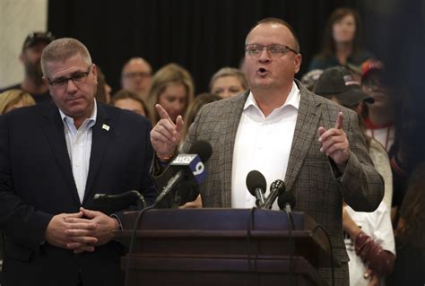 Democratic Illinois Attorney General Kwame Raoul Declares Victory Over Gop Challenger Thomas