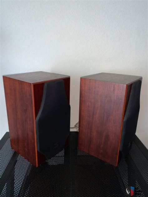 Beautiful Monitor Audio Silver 3i Speakers Photo 2851862 US Audio Mart