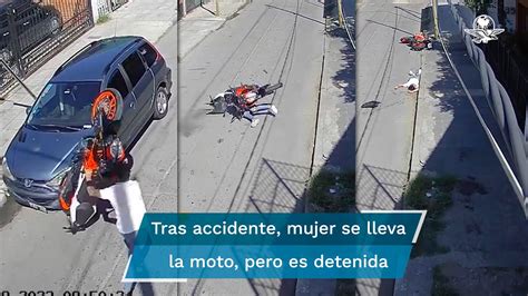 Hombre Muere Al Chocar Contra Un Auto Al Hacer Piruetas En Una Moto