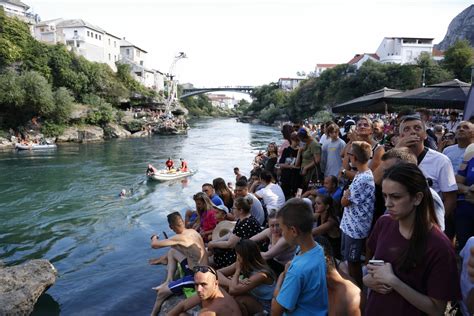 Igor Kazić i Evald Krnić pobjednici skokova sa Starog mosta