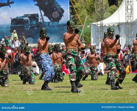 Balikpapan Indonesia October 5 2019 Indonesian Armed Force Tni Personnel Demonstrate