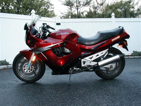 Suzuki Gsx F