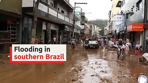 Heavy rains cause flooding in southern Brazil | SBS News