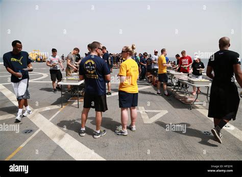 Gulf Of Aden Aug 29 2015 Us Marines And Sailors From The 15th