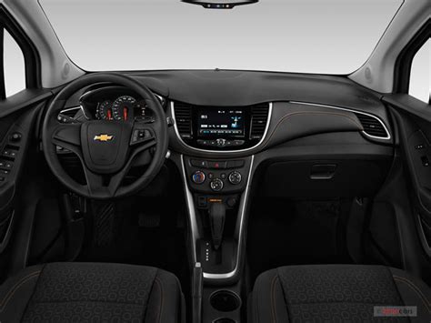 2020 Chevrolet Trax: 75 Interior Photos | U.S. News