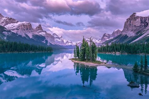 Фото бесплатно Spirit Island, Jasper National Park, Maligne Lake - на рабочий стол