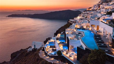 The Best Luxury Hotels in Santorini - HotelSlash