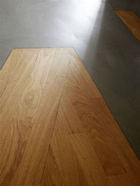 Pose De B Ton Cir Et Incrustation De Parquet Contemporain Entr E