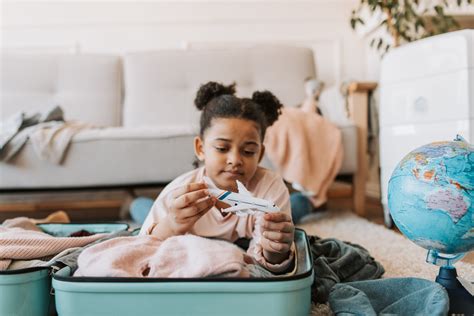 Viaggiare all'estero con bambini: quali documenti servono