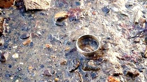 Long Lost Wedding Ring Found In Weymouth Harbour Bbc Newsround