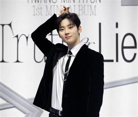 Former Wanna One Member Hwang Min Hyun Debuts As Soloist The Korea Times