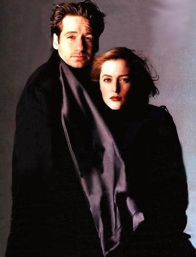 Pin By Cassidy On The X Files Mulder Scully Ga Dd David And