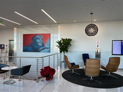 platinum american express delta sky club 3