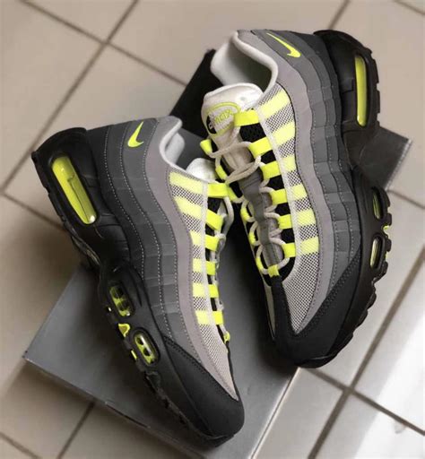 Nike Air Max 95 Og Neon Ct1689 001 Release Date Nice Kicks