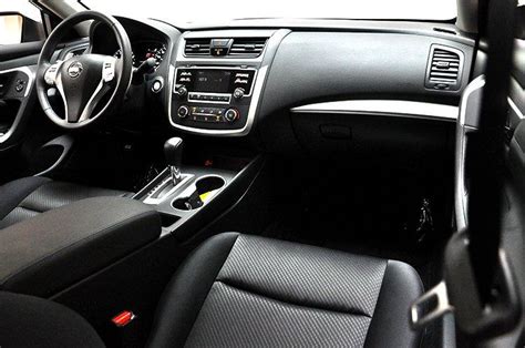 2017 Nissan Altima 3 5 Sr Interior Cabinets Matttroy