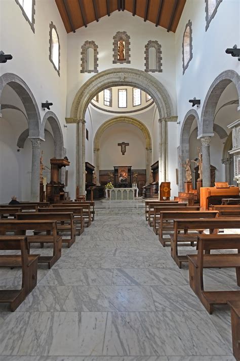 Teano Cattedrale Navata Centrale Arco Trionfale Vincenzo Lerro