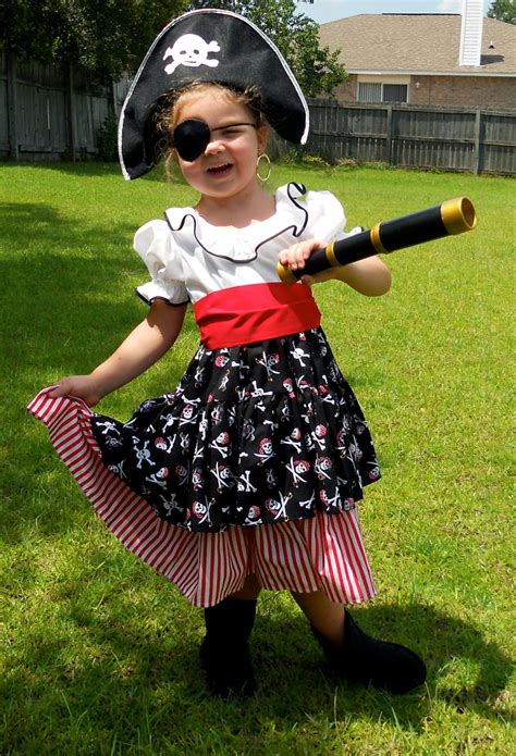 Girls Pirate Costume Dress Up Size 2 Thru 8