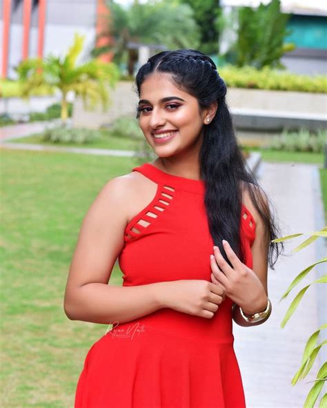 Nayanthara Chakravarthy Hot Photoshoot Stills In Red South Indian