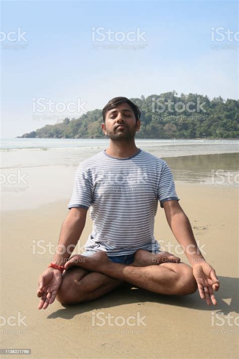 detail pose foto pantai koleksi nomer