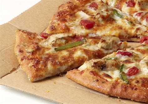 Domino's Chicken Taco & Cheeseburger Pizzas: Are They Worth Ordering ...