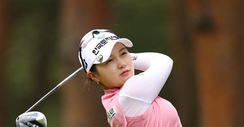 6연속 버디 박현경 맥콜·모나 용평오픈 2r 단독 선두2주 연승 조준 Klpga