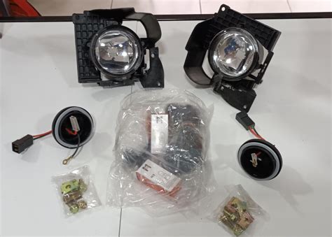 KITS FAROS AUXILIARES FIAT PALIO F4 12 18 3110 VIC 3D Repuestos