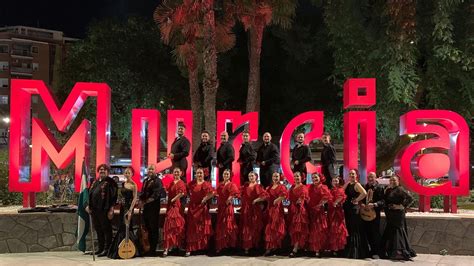 El Grupo Municipal De Coros Y Danzas De Baza En El III Festival