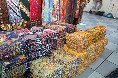 Tren Fesyen Batik Mendunia Mitra Binaan Pertamina Kenalkan Batik