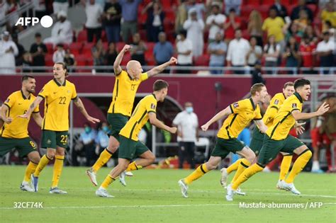 Australia clasifica a Qatar 2022 al ganar 5 4 por penales a Perú en la