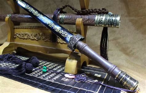 Qin sword(High carbon steel blue blade,Rosewood scabbard,Alloy fitted ...