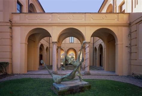 Visitando la Galleria d Arte Moderna Ricci Oddi è possibile ammirare l